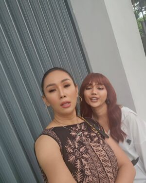 Kalina Ocktaranny Instagram - Songong lu bedua!!!!
@rinanose16 

❤️K