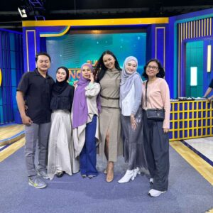 Kalina Ocktaranny Instagram - About today..
Dgn judul, hempaskan yg memang perlu dihempaskan 😁

❤️K
