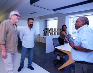 Kamal Haasan Instagram - Met Mr.Alfonso Cuaron my brethren and an offspring from the same mother “cinema “We spoke cinema ,cinema and more cinema .I shared my joy over lunch along with the seasons mangoes and some of my fraternity Mr.Maniratnam ,Mr.A.R.Rahman ,Mr.Ravi K Chandran , Mr. Mahendran, Mr. Narayanan, Ms.Aditi Rao Hydari,Mr.Siddharth and Ms.Amritha .“Alfonso meets Banganapalli “quipped Mr.Siddharth. @alfonsocuaron