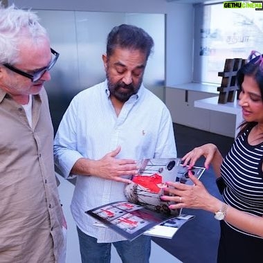 Kamal Haasan Instagram - Met Mr.Alfonso Cuaron my brethren and an offspring from the same mother “cinema “We spoke cinema ,cinema and more cinema .I shared my joy over lunch along with the seasons mangoes and some of my fraternity Mr.Maniratnam ,Mr.A.R.Rahman ,Mr.Ravi K Chandran , Mr. Mahendran, Mr. Narayanan, Ms.Aditi Rao Hydari,Mr.Siddharth and Ms.Amritha .“Alfonso meets Banganapalli “quipped Mr.Siddharth. @alfonsocuaron