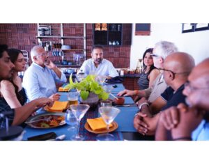 Kamal Haasan Instagram - Met Mr.Alfonso Cuaron my brethren and an offspring from the same mother “cinema “We spoke cinema ,cinema and more cinema .I shared my joy over lunch along with the seasons mangoes and some of my fraternity Mr.Maniratnam ,Mr.A.R.Rahman ,Mr.Ravi K Chandran , Mr. Mahendran, Mr. Narayanan, Ms.Aditi Rao Hydari,Mr.Siddharth and Ms.Amritha .“Alfonso meets Banganapalli “quipped Mr.Siddharth. @alfonsocuaron