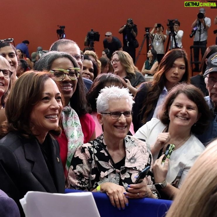 Kamala Harris Instagram - I was honored to join my friend @thesherylleeralph in Pennsylvania to discuss protecting reproductive freedoms and the work President Biden and I are doing every day to fight for women’s rights.