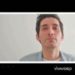Kamand Amirsoleimani Instagram - فکر میکنم در کنار شنیدن این همه خبر بد،شنیدن این ویدیو که تنها ۲:۳۵ ثانیه وقتتون رو میگیره واجبه. یک خواهش دارم از کسانی که متاسفانه نظراتشون رو با کلمات ناشایست بیان میکنن:من به ادبیات و تفکر شما احترام میذارم و انتظار احترام متقابل دارم. من در بدترین و سختترین شرایط در حالیکه مثل همه مردم درد و غم زیادی در سینه دارم سعی میکنم امیدوار و مثبت باشم و این عقیده شخصی منه و به شما آسیب نمیرسونه. به هم احترام بذاریم. ممنون