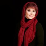 Kamand Amirsoleimani Instagram - امروز روز دختره. میخواستم به دخترای هم نسل خودم که دوران کودکیشون زمان جنگ بود. پارکهای تفریحی و شهربازی و اسباب بازی های متنوع نبود. مادرپدرامون انقدر درگیر سختیهای روزمره بودن که وقت نداشتن برامون وقت خاصی بذارن. ولی ما درس خوندیم دانشگاه رفتیم کار کردیم درآمدزایی کرردیم خانواده تشکیل دادیم و زندگی رو چرخوندیم. دم همه شما گرم و روزتون مبارک که یه تنه زندگی کردین و موفق هم شدین. حال دلتون خوش و ایام به کامتون ***اونایی که این تجربه رو دارین برام یه چیزی بنویسین ******پسرا بهشون برنخوره از اونا هم در روز خودشون تقدیر به عمل میارم😜 عکس @mahtabmir_photography