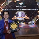 Kamya Punjabi Instagram - Gratitude 🙏🏻 Thank you Maharashtra International Film Festival Organisation Thank you Information & Broadcasting Department Govt of India. And a big thank you to all my fans… aap ho toh main hun ❤️ #dadashahebphalkefilmpuraskar #kamyapunjabi #my2nd #blessed #mehnatkikamai @kameez.co_