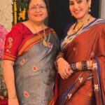 Kamya Punjabi Instagram – Happy Mothers Day ❤️ 
#twinning #motherdaughter 
Thank you for these beautiful sarees @subarna_manna_aditya