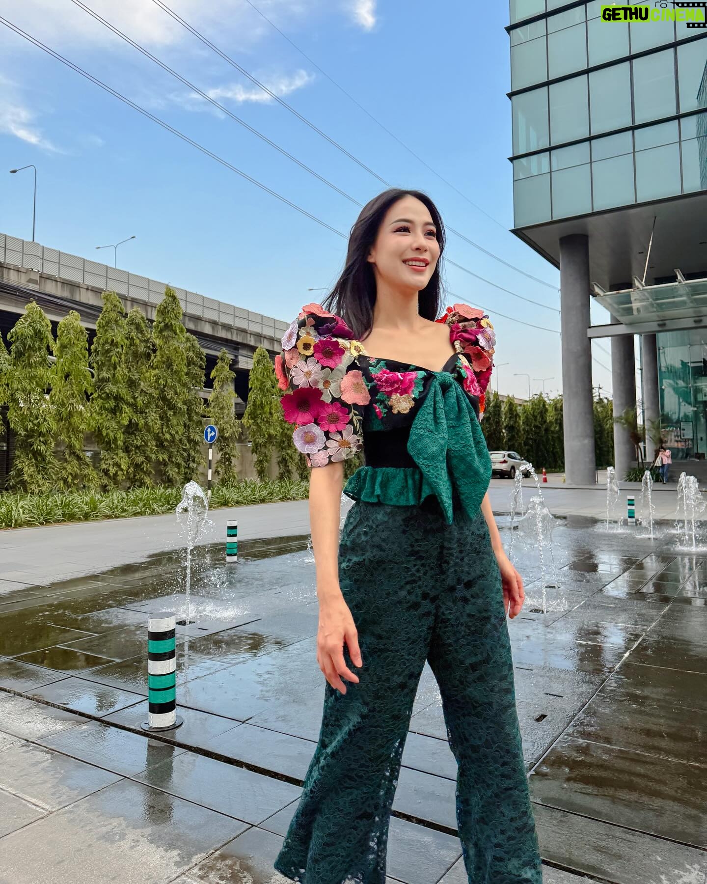 Kaneungnij Jaksamittanon Instagram - 💚🖤🎀 @obchoeii