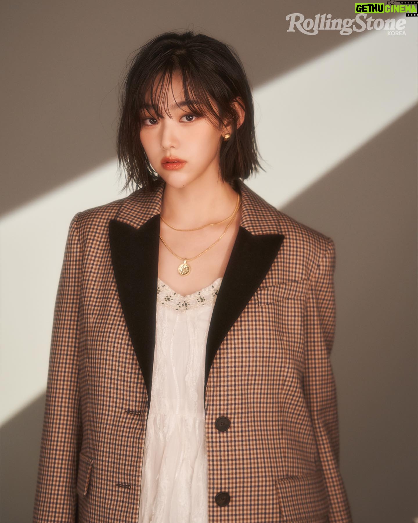 Kang Mi-na - 3 Likes - @rollingstonekorea 🤎