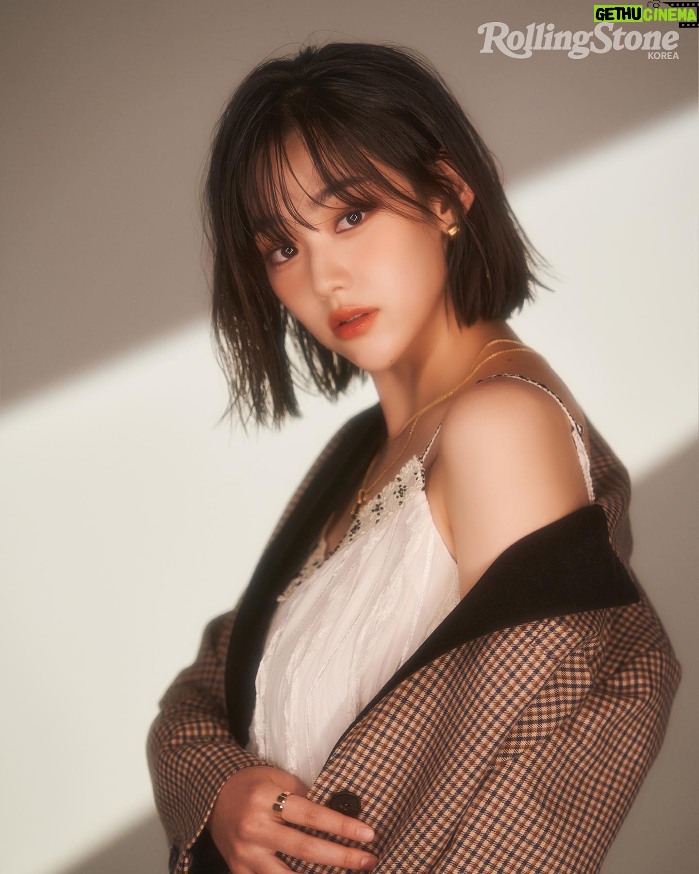 Kang Mi-na - 3 Likes - @rollingstonekorea 🤎