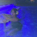 Kang Mi-na Instagram – 밤수영🍹