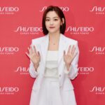 Kang Mi-na Instagram - #shiseido #시세이도 ❤️