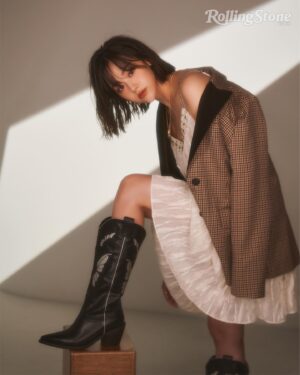 Kang Mi-na Instagram - @rollingstonekorea 🤎