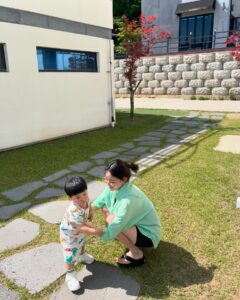 Kang Mi-na Instagram - 여름이다🍃💚