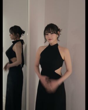 Kang Mi-na Instagram - 시상하러 다녀왔어요🖤