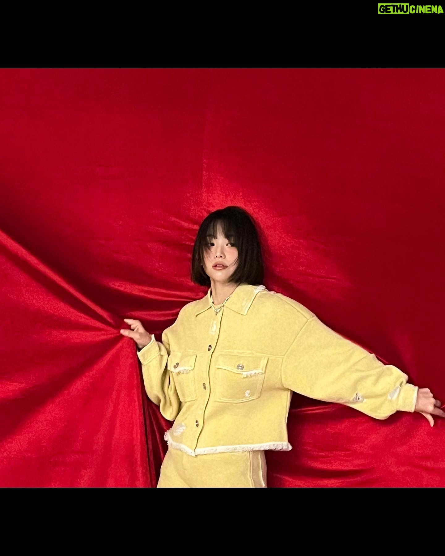 Kang Mi-na - 3 Likes - 조금 많이 늦은 맵스 비하인드🥰