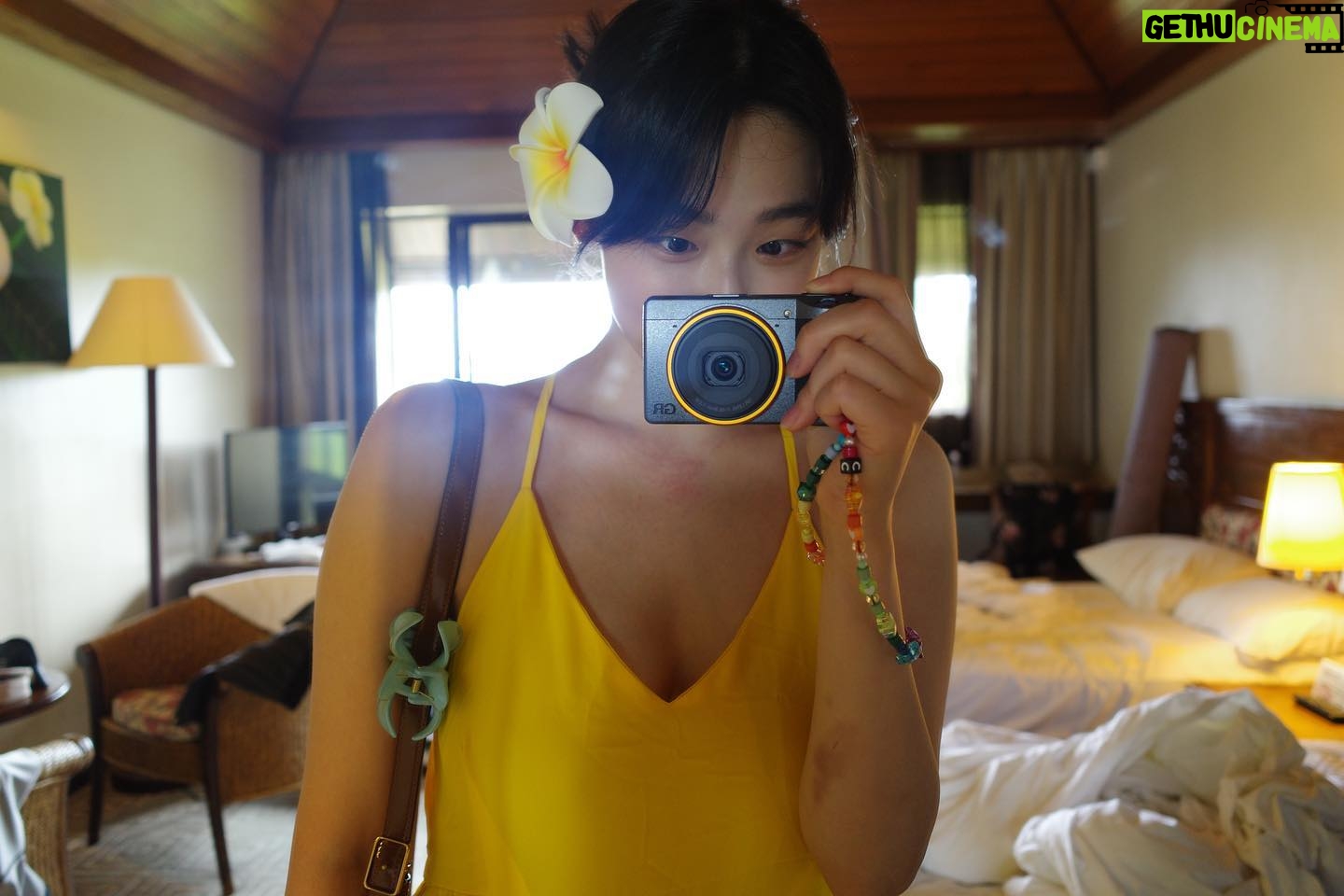 Kang Mi-na - 173.4K Likes - 💛