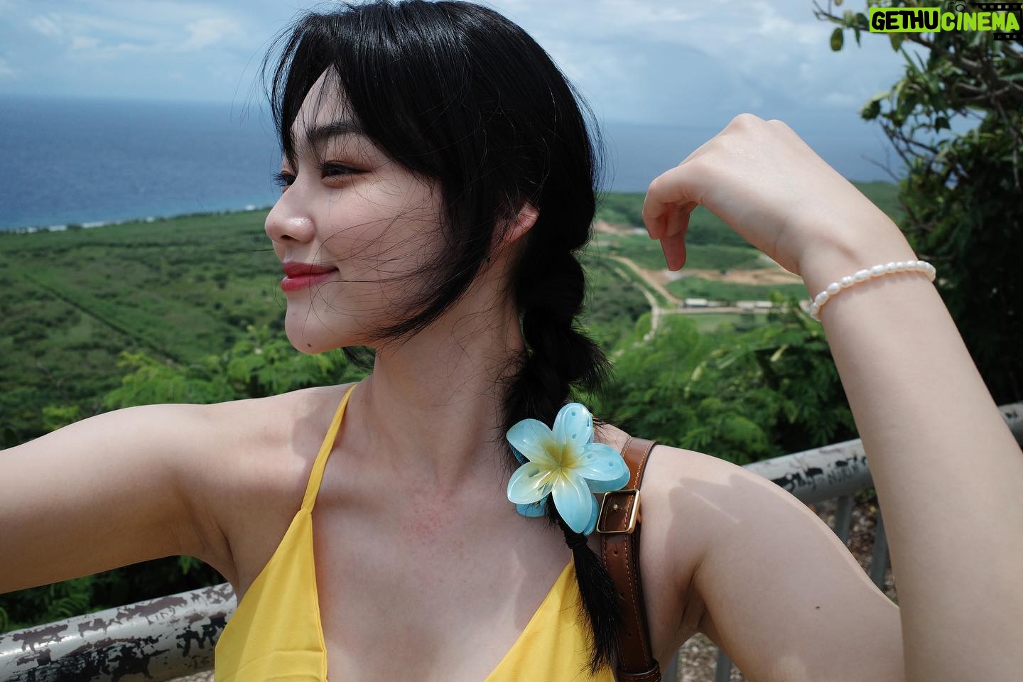 Kang Mi-na - 173.4K Likes - 💛