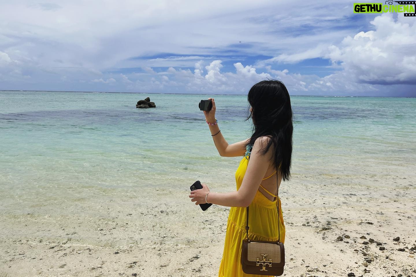 Kang Mi-na - 173.4K Likes - 💛