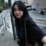 Kang Mi-na Instagram – 헤어 스타일 바꿨지롱.