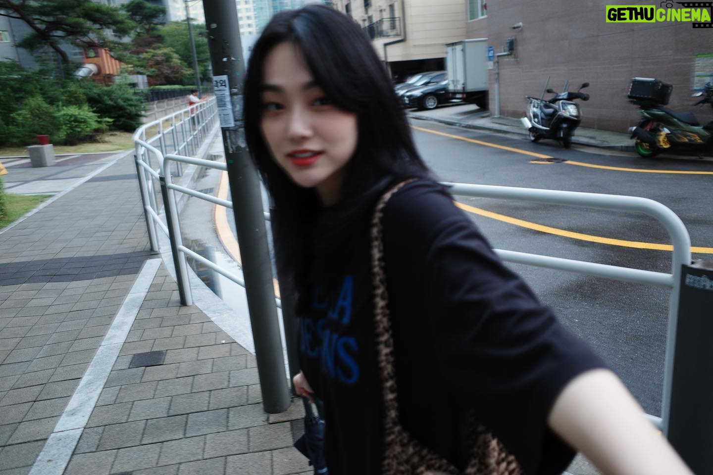 Kang Mi-na - 161.1K Likes - 헤어 스타일 바꿨지롱.