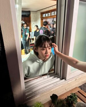 Kang Mi-na Instagram - 웰컴투 삼달리🩵 매주 토,일 10시 30분 JTBC에서 만나요🍊