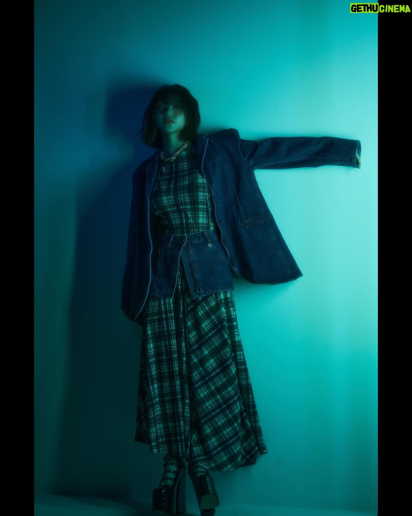 Kang Mi-na - 3 Likes - 롤링스톤 B컷🤍