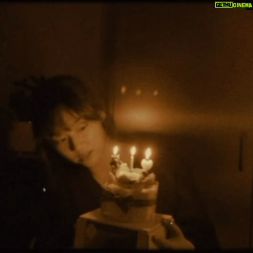 Kang Mi-na Instagram - 생일 축하해 주신 모든 분들 감사합니다🤍 덕분에 1분도 쉬지 않고 행복한 하루였어요! 소중한 인연들 매 순간 감사하며 살겠습니다 사랑해요🫶