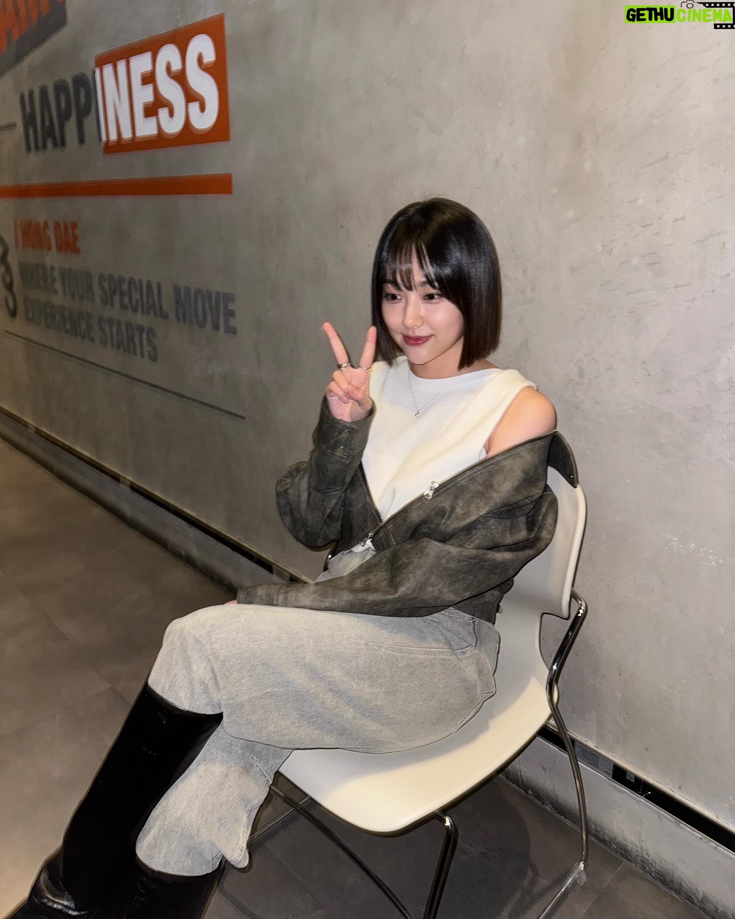 Kang Mi-na Instagram - 📸 @nakktaa_ 이찬형 시리즈🤓