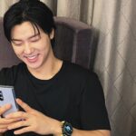Kang Min-hyuk Instagram - 운동을 좋아하는 나에게 딱인 멋지고 실용적인⌚️ 태그호이어 커넥티드 칼리버 E4 말본골프 에디션이 출시 되었습니다. 골프와 스타일, 혁신에 대한 열정과 매력적인 콜라보레이션 스토리가 돋보이는 이번 리미티드 에디션 타임피스는 태그호이어 커넥티드 입점 매장에서 만나볼 수 있습니다. #Ad #태그호이어 #태그호이어X말본 #태그호이어말본골프에디션
