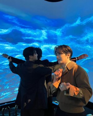 Kang Min-hyuk Instagram - @hermes 언제나 즐거운 시간 감사합니다.

#pleasecheckin 
#hermes