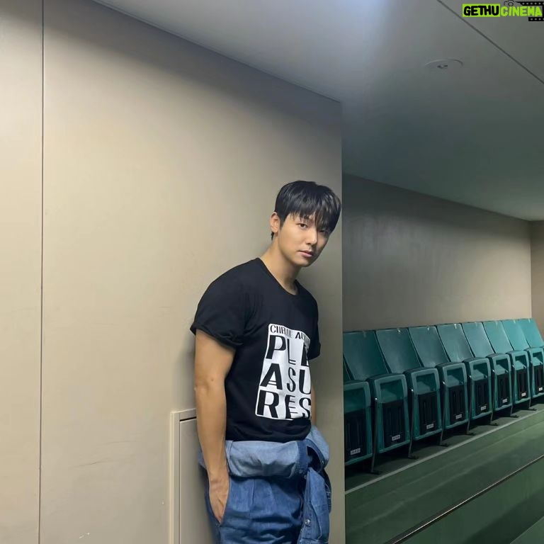 Kang Min-hyuk - 276.1K Likes - 武道館公演が終わりました。
今日来てくれて本当にありがとうございます。
皆さんのこえをききながらライブするのは何より一番幸せですね。
僕を幸せドラマーにしてくれて、ありがとうございました。
また名古屋であいましょう!
#CNBLUE