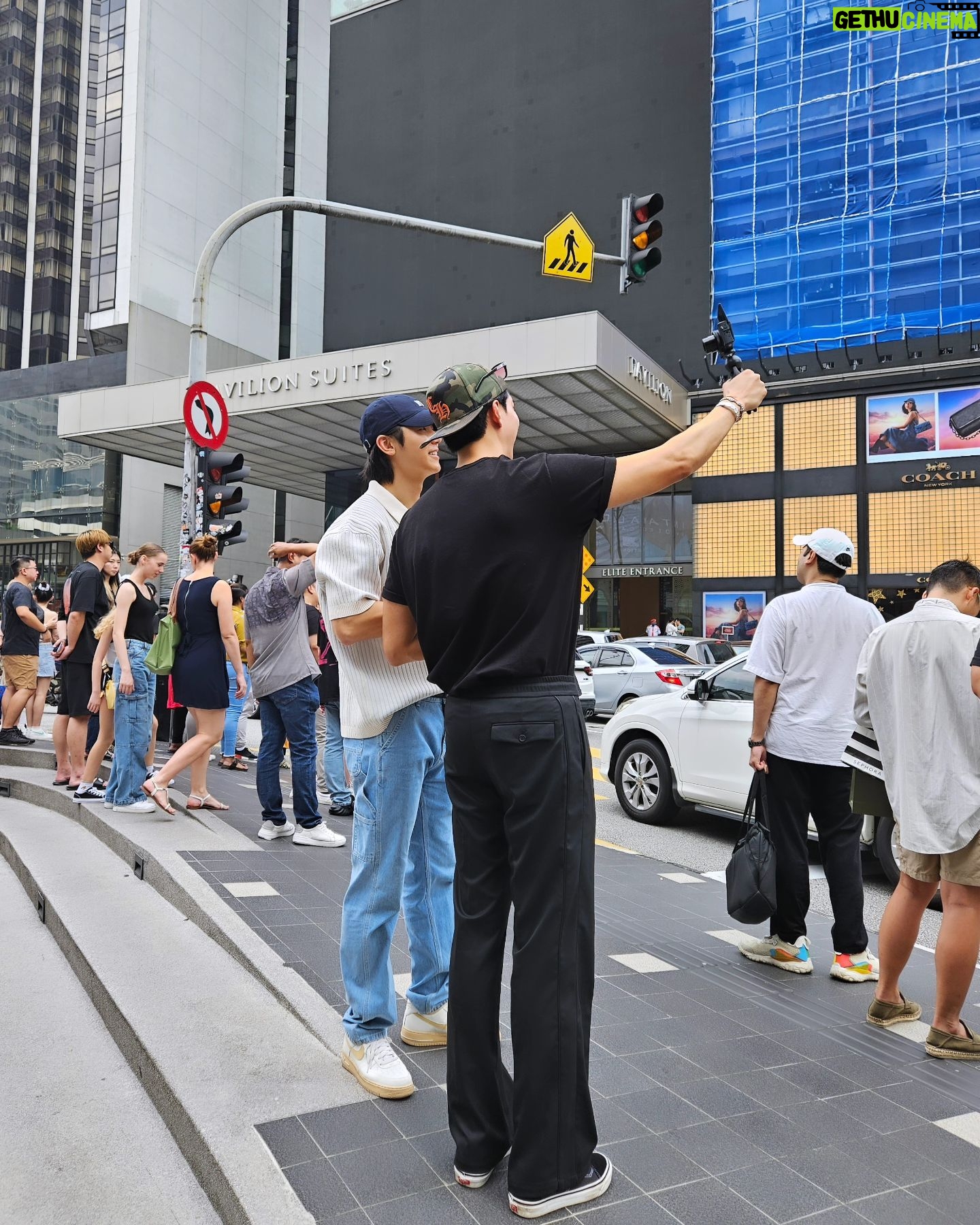 Kang Min-hyuk - 247.7K Likes - CNBLUE in #kualalumpur
#CNBLUENTITY
We're ready!