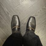 Kang Min-hyuk Instagram - 오랜만이야 👋 새 신을 신고 뛰어보자 팔짝~! 미리 봄맞이 옷장 정리 쇼핑 🛍 @louboutinworld