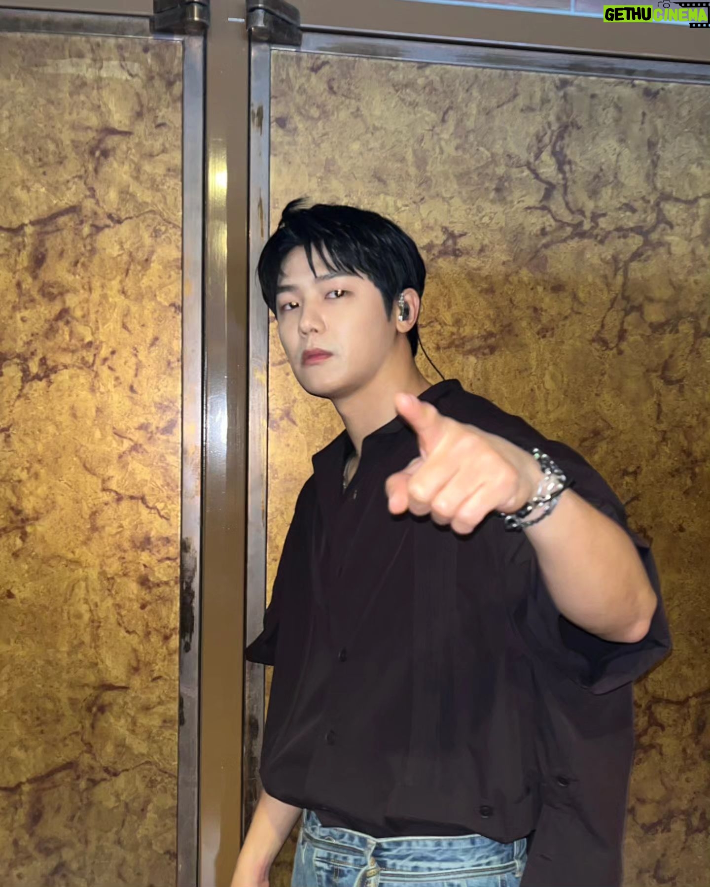 Kang Min-hyuk Instagram - CN to the BLUE #CNBLUE