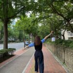 Kang Min-kyung Instagram – 기분 전환 = 향수 사기 = 레몬 에이드 먹끼