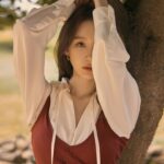 Kang Min-kyung Instagram - 우.그.사 이제 6일 앞으로,, 이번 주에 정훈씨와 그간 노래를 만들며 있었던 이야기들을 브이로그로 올릴 예정이에요! 기대해주세요! 우린 그렇게 사랑해서 D-6