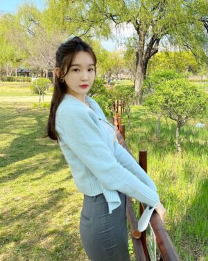 Kang Min-kyung Instagram - 💚ㅏ 좋다 날씨 진짜룹