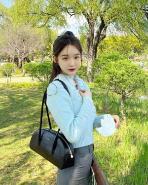 Kang Min-kyung Instagram - 💚ㅏ 좋다 날씨 진짜룹