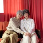 Kang Min-kyung Instagram - 성님 우리 오천일 축하혀요.. 그저 눈 감는 그날까지 노래 허다가 사이좋게 흙으로 돌아갑시다