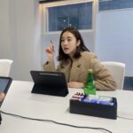 Kang So-ra Instagram - 오랜만에 소속사 사무실 출근!