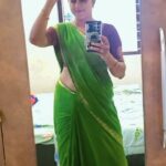 Kaniha Instagram - Say hello to my cheer leader !! The person I see everyday in the Mirror !! #mirrorselfie #conversationswithmirror #selflove #acceptance