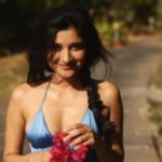 Kanika Mann Instagram - देखो ज़रा एक बार 💁🏻‍♀️ Itni theek hain ya aur post karu ?