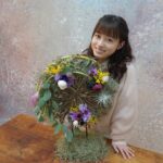 Kanna Hashimoto Instagram - こんにちは！環奈MGです。 今日はテレビジョンからオフショットです。 いつも作業中は真剣な顔です。 #橋本環奈 #橋本環奈2021 #橋本環奈マネージャー #テレビジョン連載オフショット