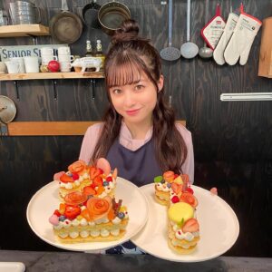 Kanna Hashimoto Instagram - こんにちは！環奈MGです。

今日は先月のトプ画をシェアします。
テレビジョンのオフショットでした。

#橋本環奈 #橋本環奈2020 #橋本環奈マネージャー #テレビジョン連載オフショット #先月のトプ画