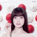 Kanna Hashimoto Instagram - こんにちは！環奈MGです。 SUGAO®の白と赤で冬の愛されフェイスが作れる 「ショートケーキメイクセット」 が限定発売されました！ #橋本環奈 #橋本環奈2019 #橋本環奈マネージャー #ショートケーキだかんな #ショートケーキメイク #ロート製薬 #sugao