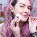 Karen Bachini Instagram – No #KahIndica dessa semana, quero compartilhar com vocês 3 produtos de beleza que encontrei no app da @shopee_br e estou amando! Aproveitem que hoje, no 5.5 Moda e Beleza, o app está recheado de promoções incríveis, cupons e frete grátis – é o momento perfeito para suas comprinhas 🧡