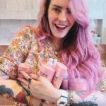 Karen Bachini Instagram - Essa é minha rotina de cuidados com o cabelo, com a nova linha Elseve Glycolic Gloss, de @lorealparis - que conta com um ativo queridinho para mim: o ácido glicólico! Agora meus fios estão visivelmente mais saudáveis, macios e com um brilho ultra gloss ✨ #LorealParis #GlycolicGloss #LorealParisHairCare #Elseve #Publicidade