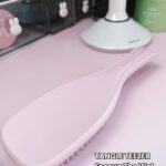 Karen Bachini Instagram - Oi clã! Preparei esse post especial, para compartilhar com vocês os produtos de cabelo que ficam na minha bancada, que uso com muitaaaa frequência. Vocês conhecem algum desses? Comentem aqui! 🩷
