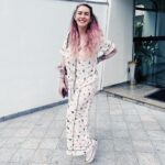 Karen Bachini Instagram - Look do dia: meu pijama collab com a @avaintimates 🩷 Não poderia ser mais confortável 🥰