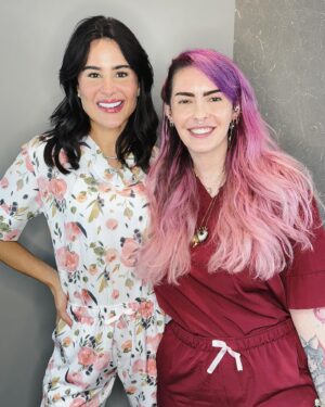 Karen Bachini Instagram - Mais um certificado para a conta @nataliabeauty @nataliabeauty.university 💖💖💖 Dessa vez fiz o curso de técnica avançada do Flow Brows! Ameeeeei a experiência e agora posso continuar fazendo belíssimas sobrancelhas por aí! 🤣🫶🫶
